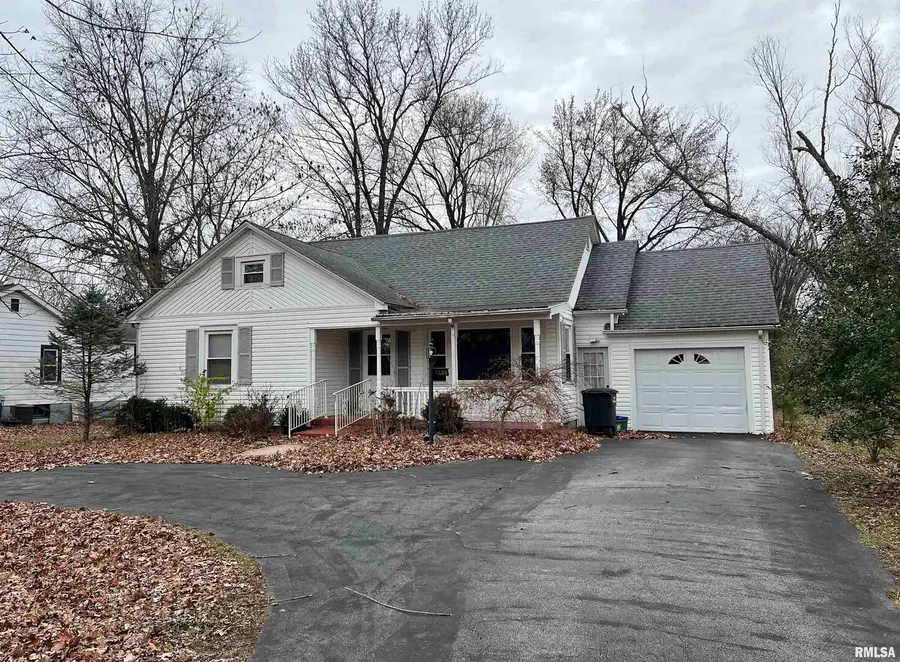 1508 E Walnut Street, Carbondale, IL 62902 - Image #2