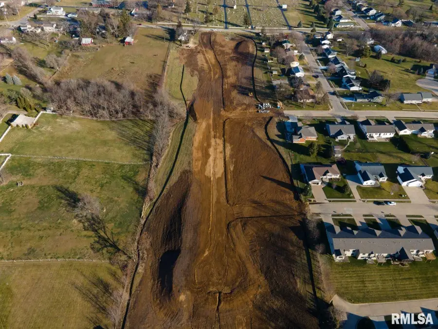 1824 Zara Trace, Clinton, IA 52732 - Image #2