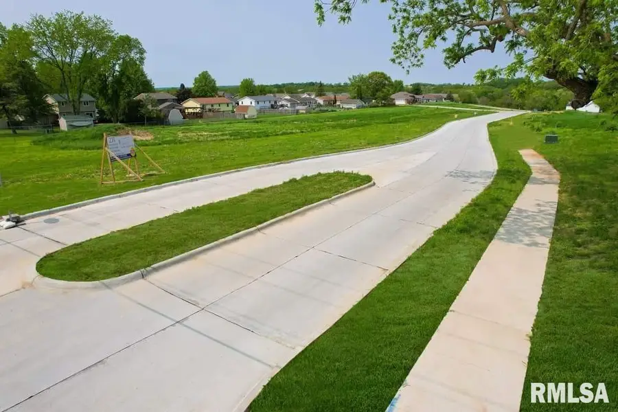 1921 Zara Trace, Clinton, IA 52732 - Image #3