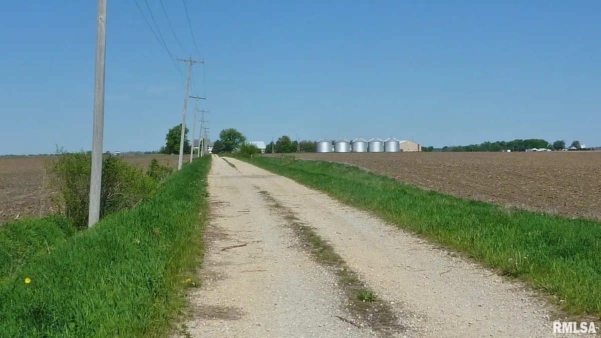 7936 Utica Ridge Road, Davenport, IA 52807 - #1