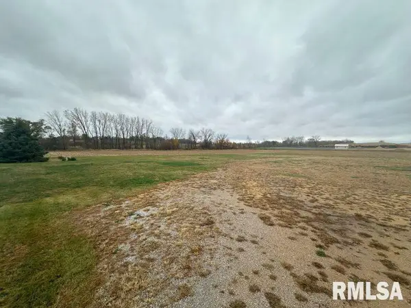 615 S 6th Avenue, De Witt, IA 52742