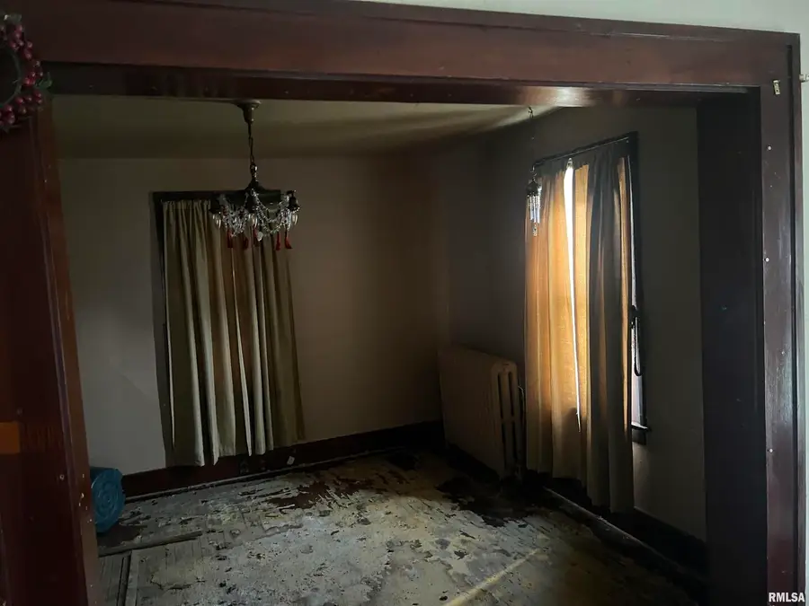 103 S 6th Street, Clinton, IA 52732 - Image #3