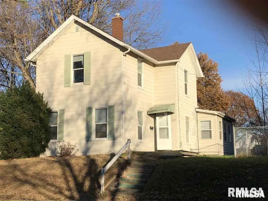 2307 Farnam Street, Davenport, IA 52803 - Image #2