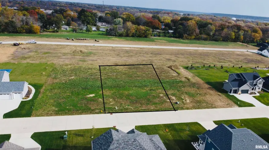 367 Ann Avenue, Riverdale, IA 52722 - Image #2