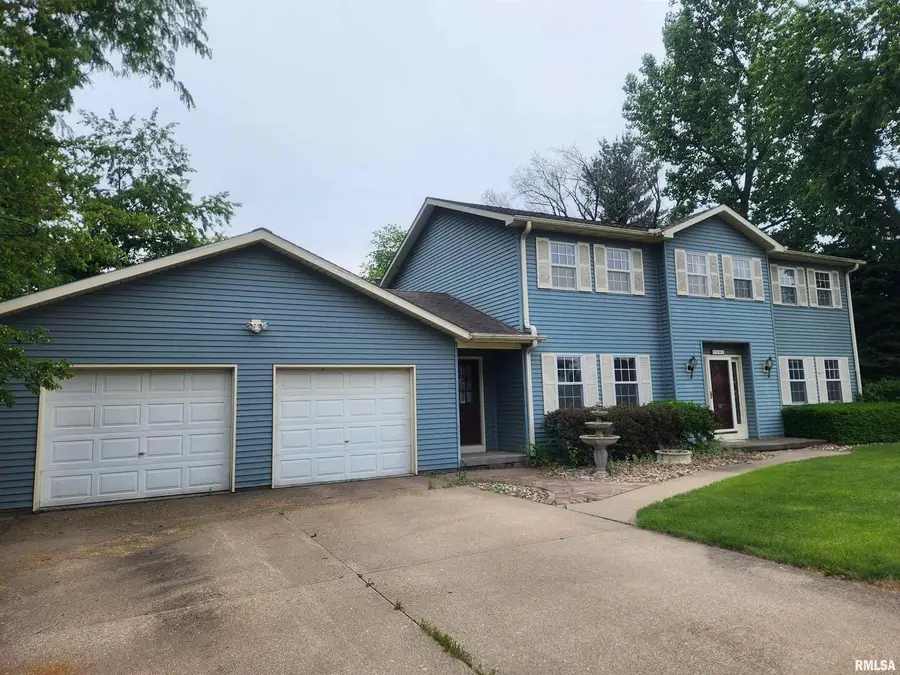 591 Breezy Point Drive, Clinton, IA 52732 - Image #3