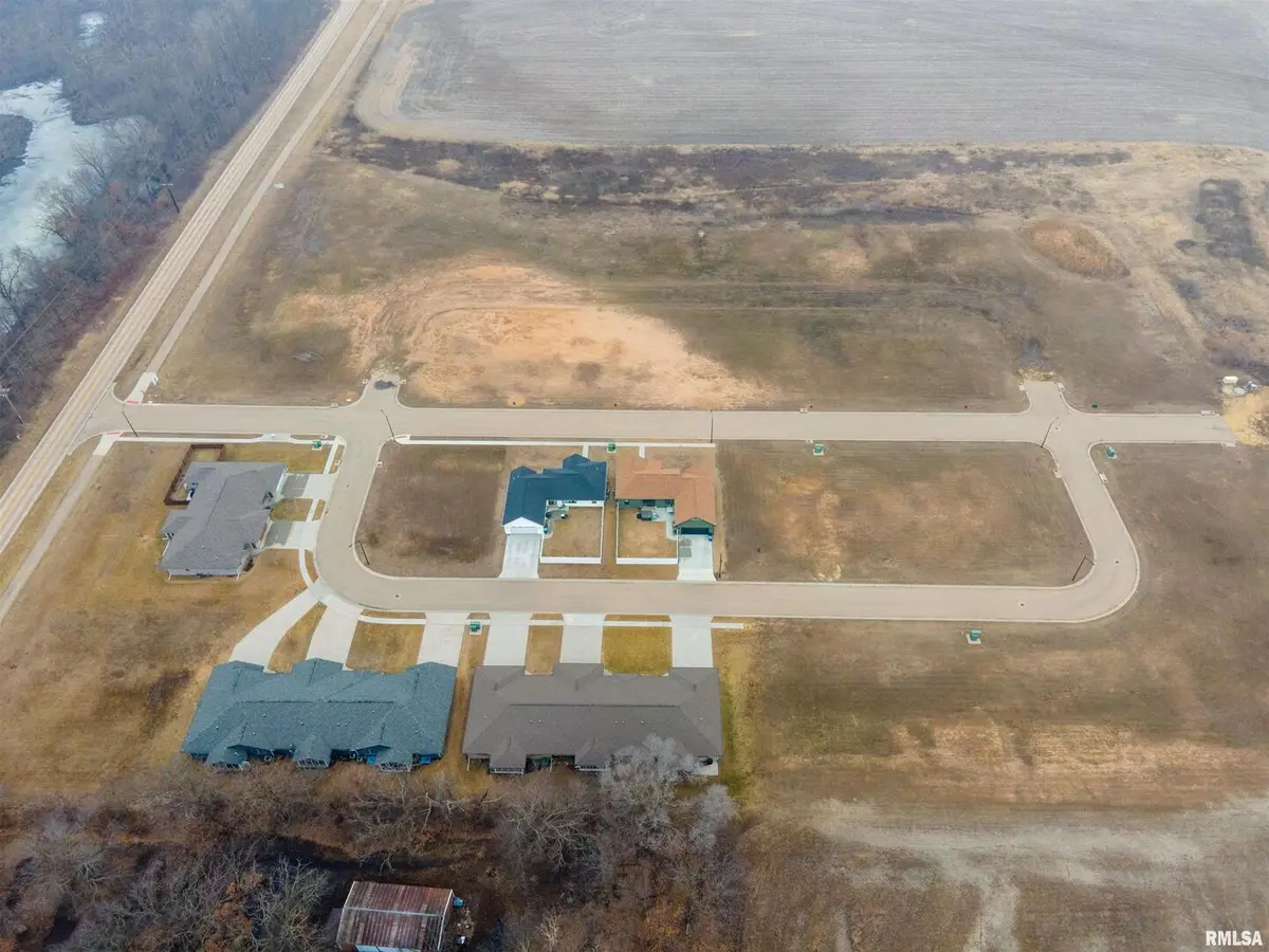 2242 S Washington Blvd Boulevard, Camanche, IA 52730 - Image #1