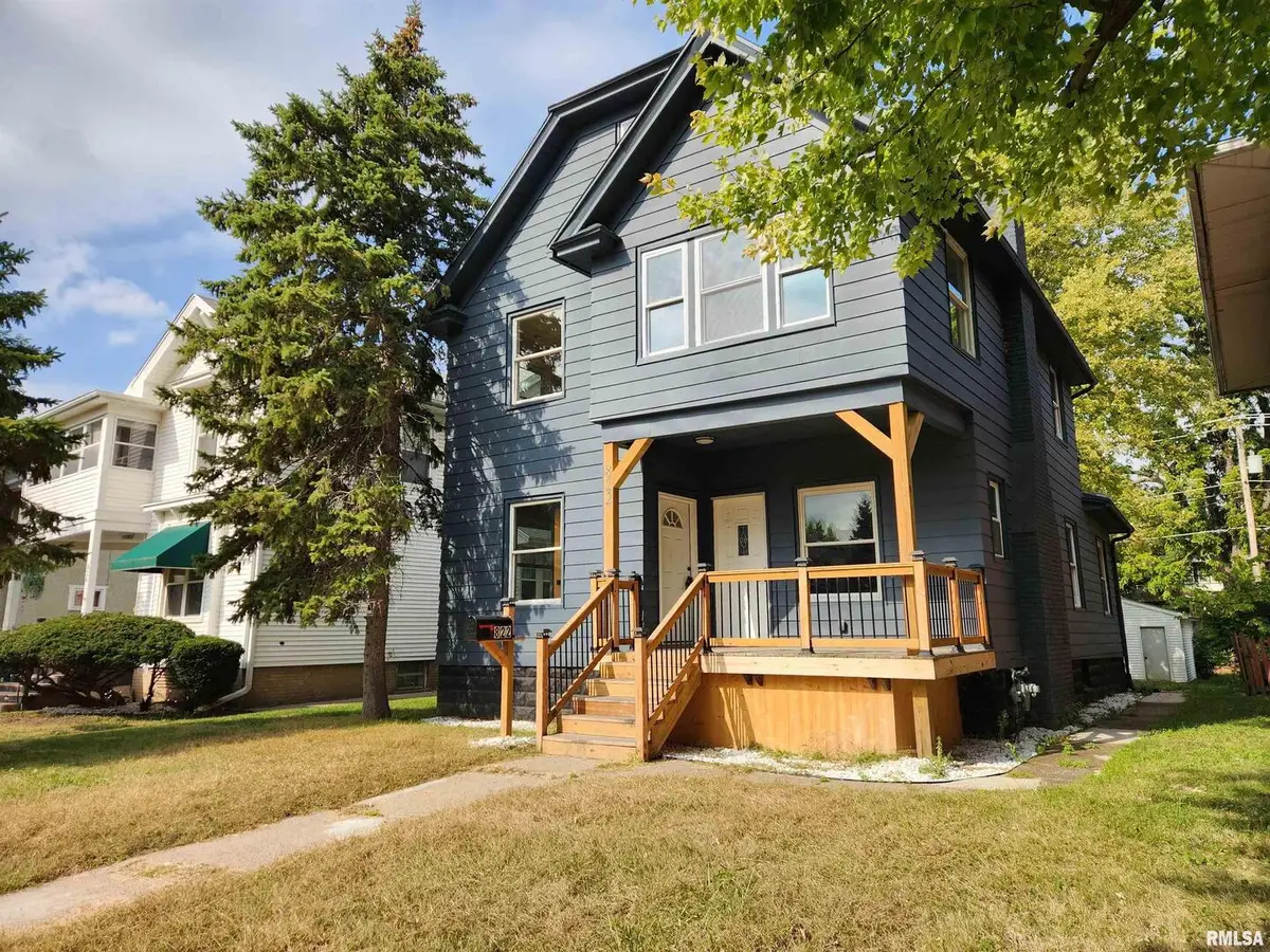 822 6th Avenue S, Clinton, IA 52732 - Image #1