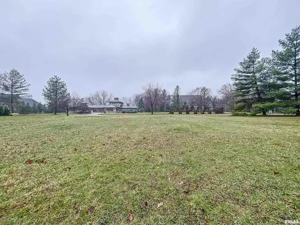 10 Orchard Hill Boulevard, Moline, IL 61265