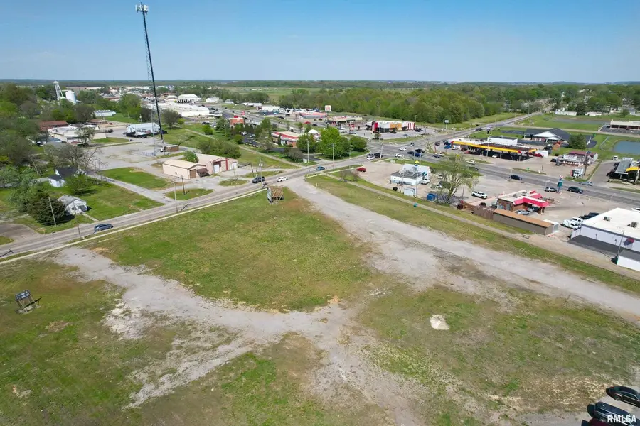 333 E Sloan Street, Harrisburg, IL 62946 - Image #3