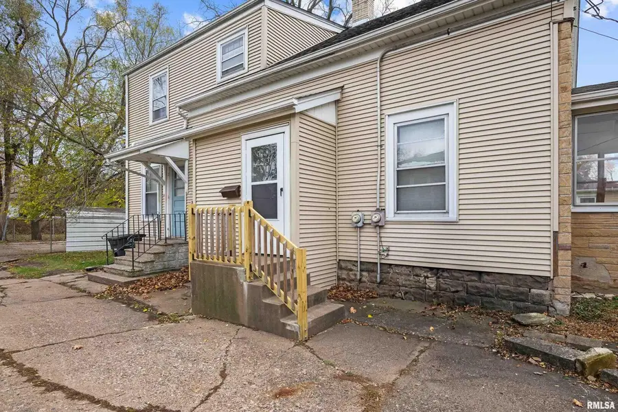 2149 32nd Street, Rock Island, IL 61201 - Image #2