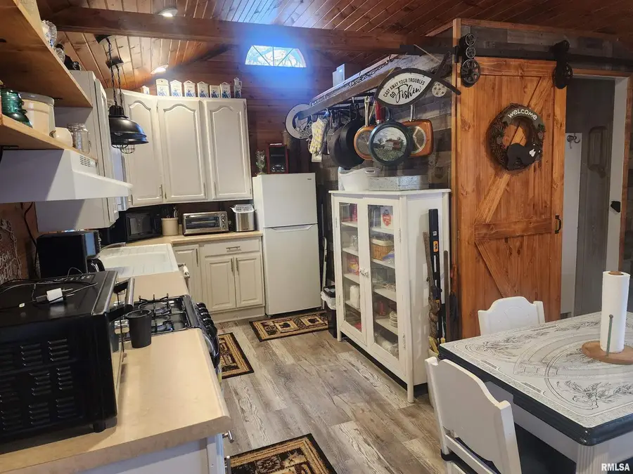 10 Womack Road, Galatia, IL 62935 - Image #2