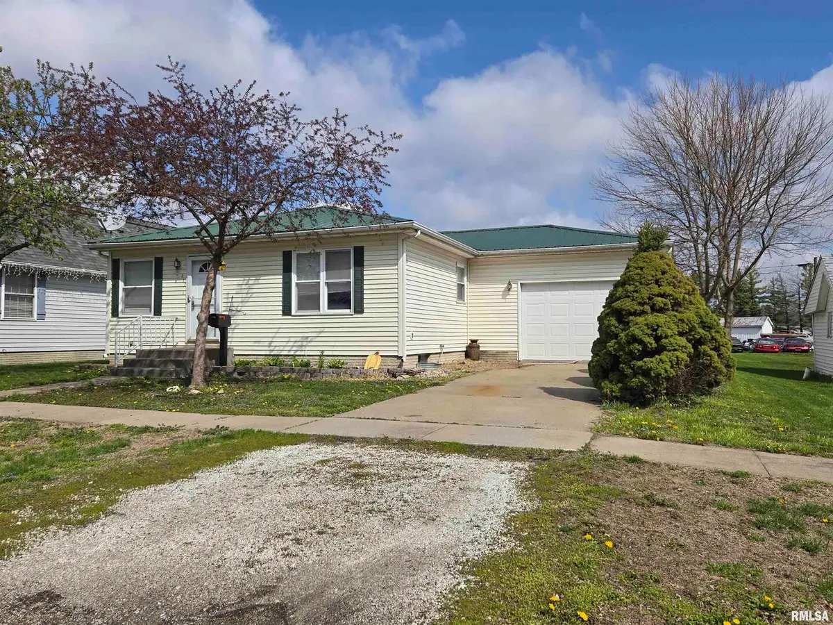 317 Mechanic Street, Mount Sterling, IL 62353 - Image #1