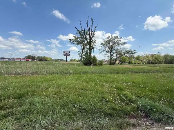 001 Clark Street, Carterville, IL 62918