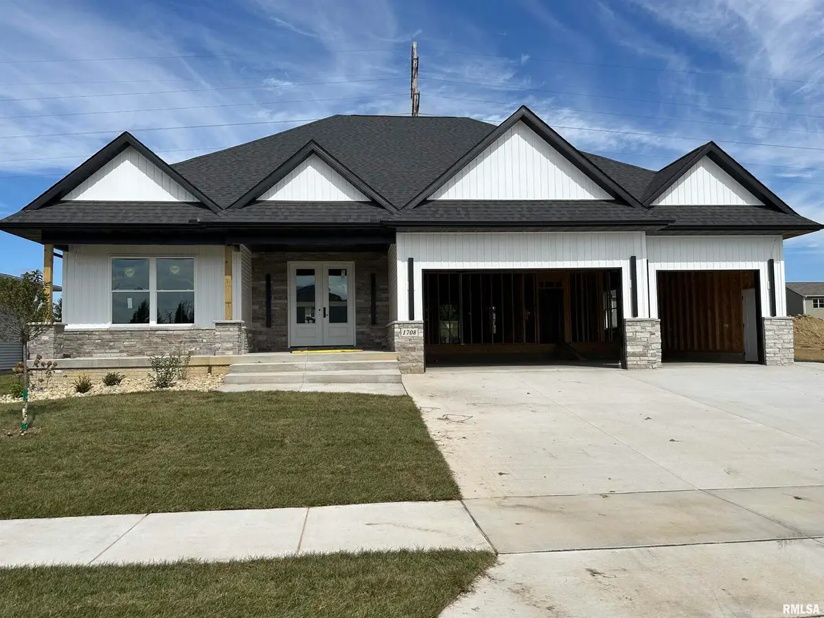 1708 E 59th Court, Davenport, IA 52807 - Image #1