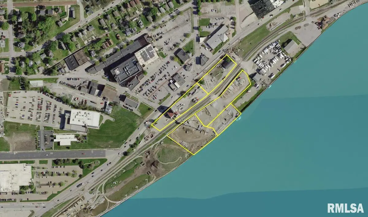 803 E River Drive, Davenport, IA 52803 - Image #1