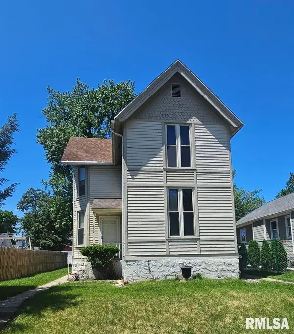 602 Kenilworth Court, Clinton, IA 52732