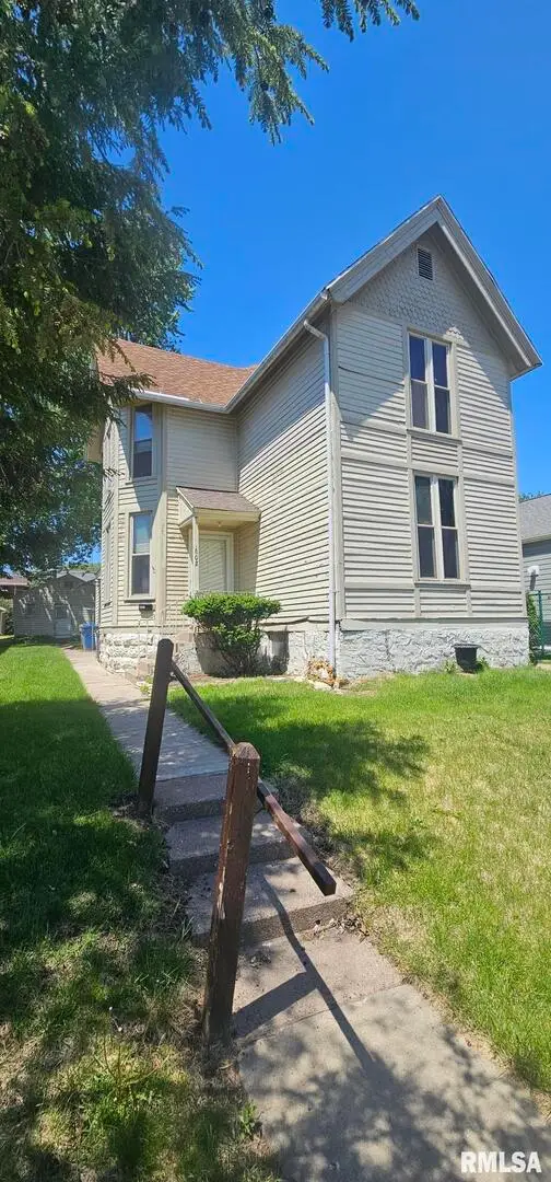 602 Kenilworth Court, Clinton, IA 52732 - Image #3