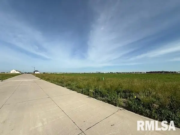 5494 Meghan Avenue, Bettendorf, IA 52722