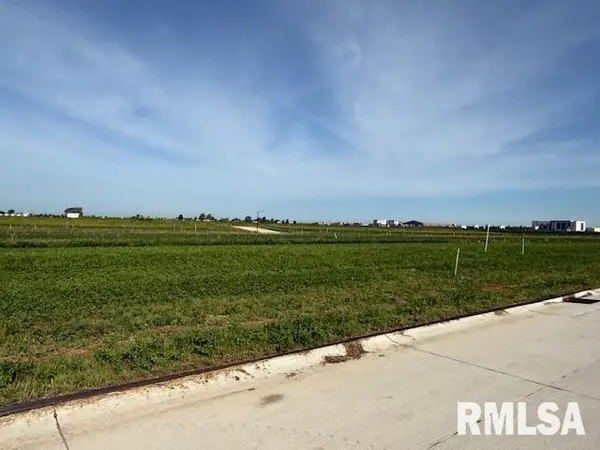 6508 Ryan Road, Bettendorf, IA 52722