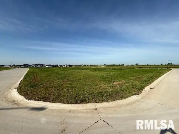 5726 Martin Avenue, Bettendorf, IA 52722