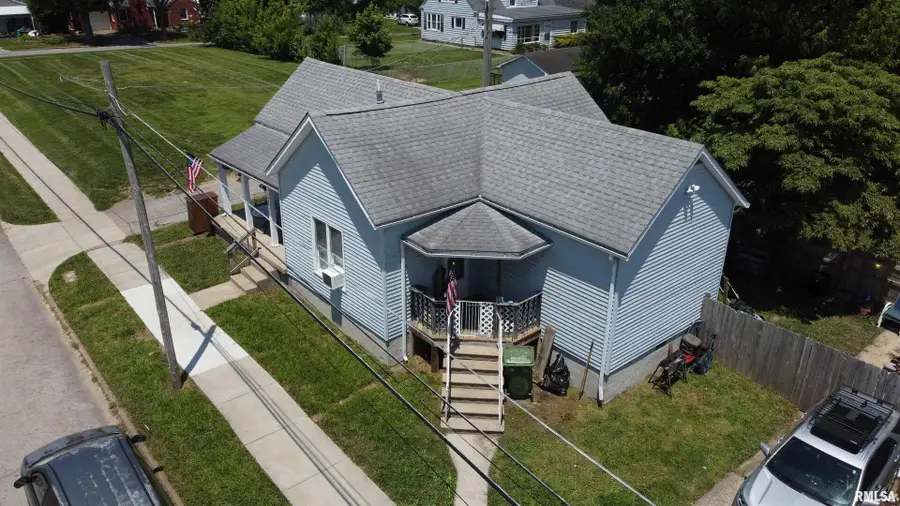 409 W Monroe Street, Herrin, IL 62948 - Image #3