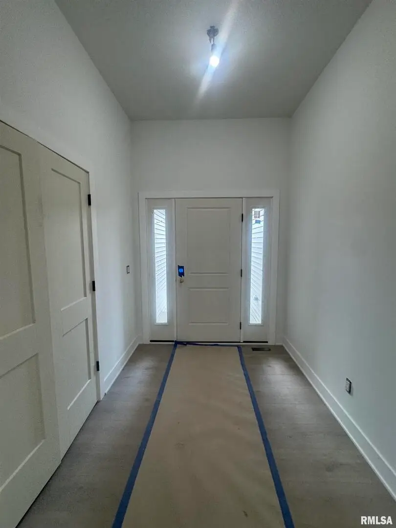 316 Linda Lane, Riverdale, IA 52722 - Image #3