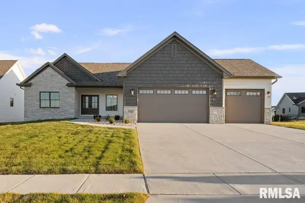7123 Alvie Lane, Bettendorf, IA 52722