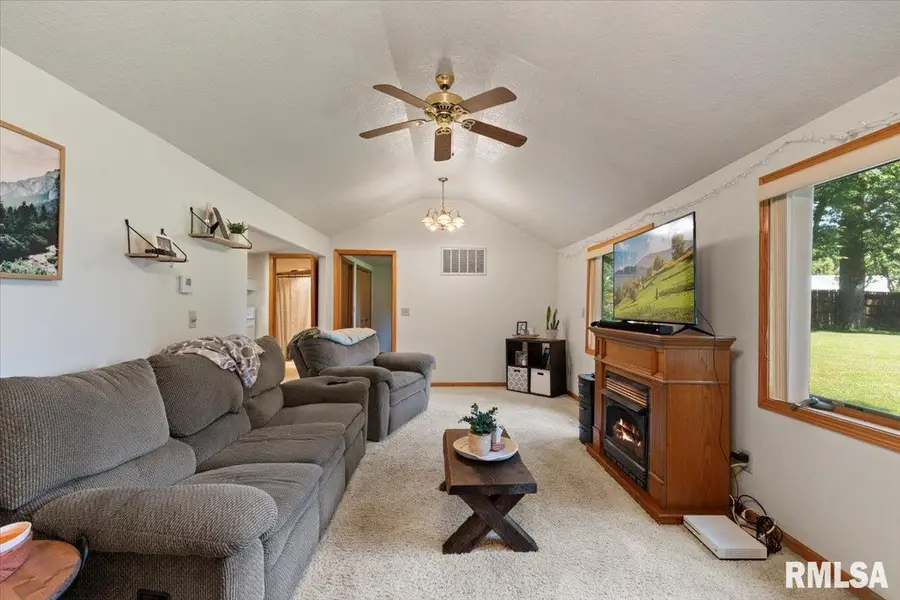 5460 Moline Road, Erie, IL 61250-9329 - Image #3