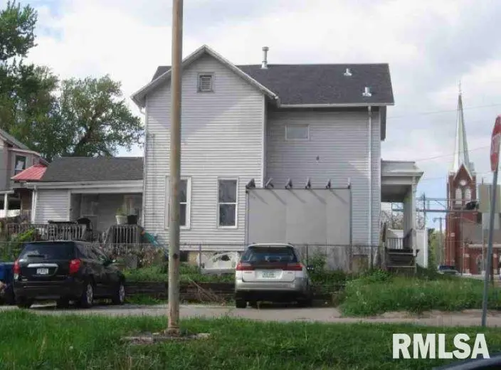 422 N Marquette Street, Davenport, IA 52802 - Image #2