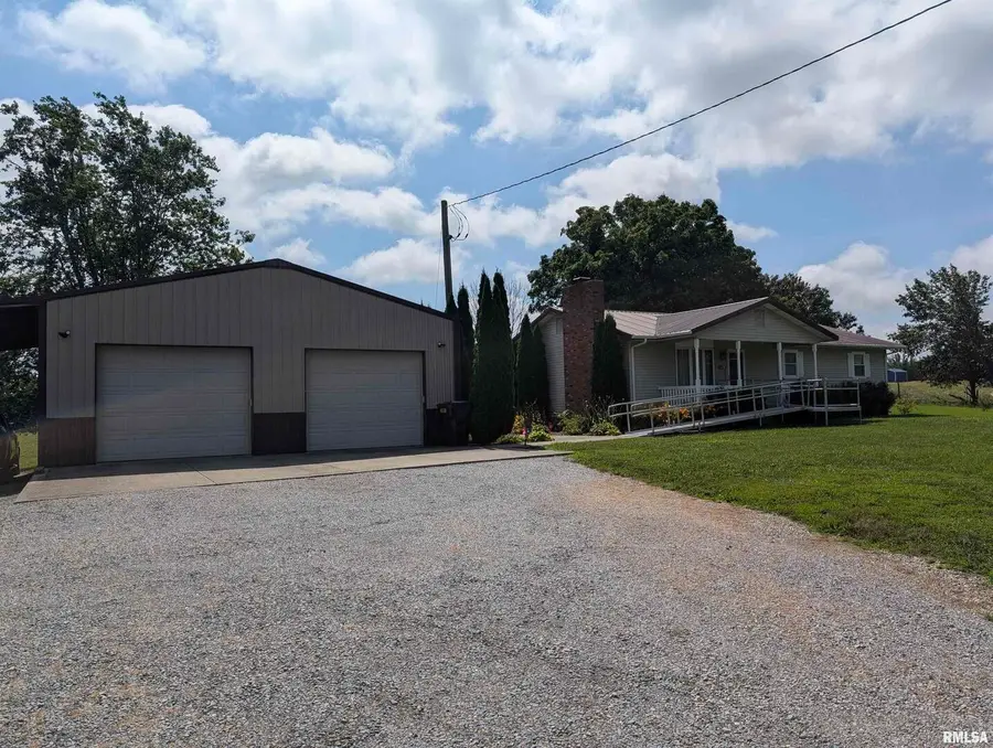 425 Peak Road, Harrisburg, IL 62946 - Image #2
