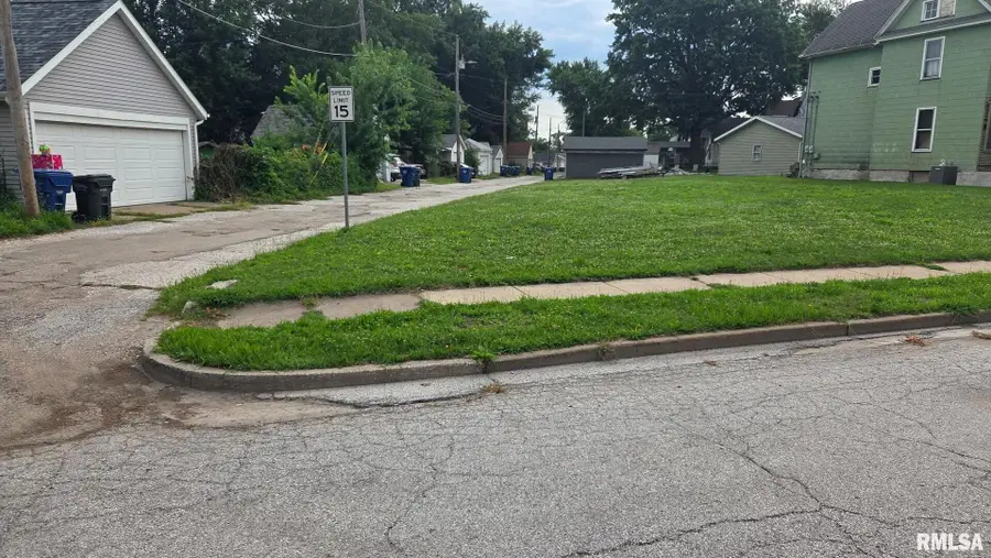 117 S Pine Street, Davenport, IA 52802 - Image #2