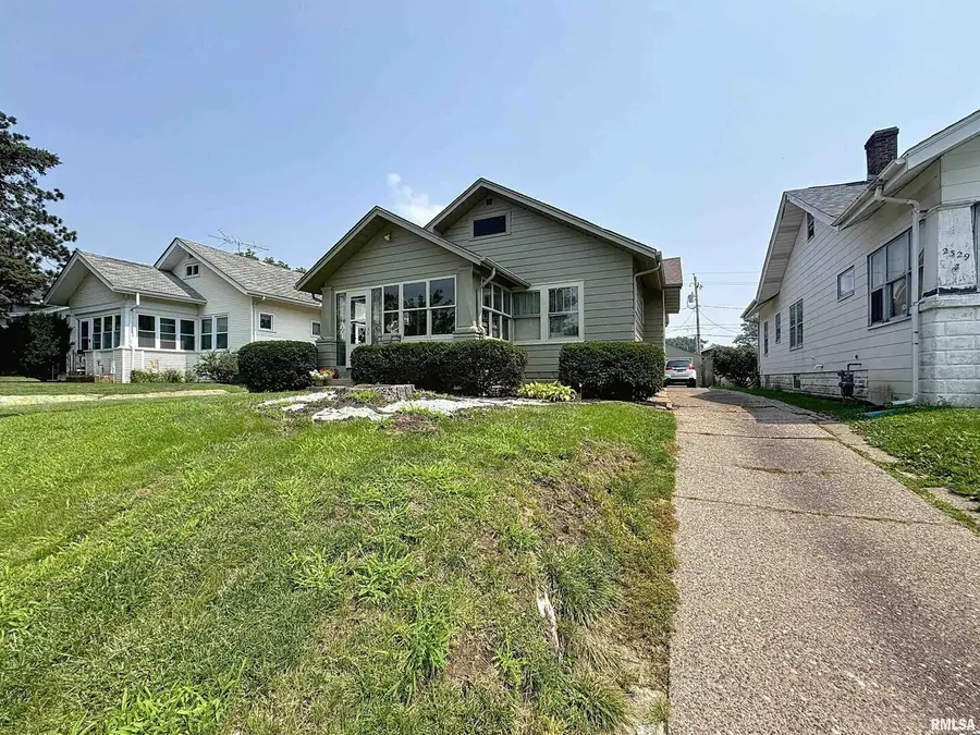 2325 38th Street, Rock Island, IL 61201-5155 - Image #3