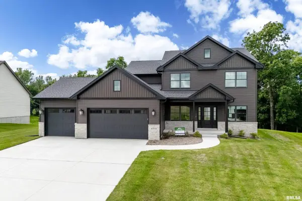 6774 Saint Marie Court, Bettendorf, IA 52722