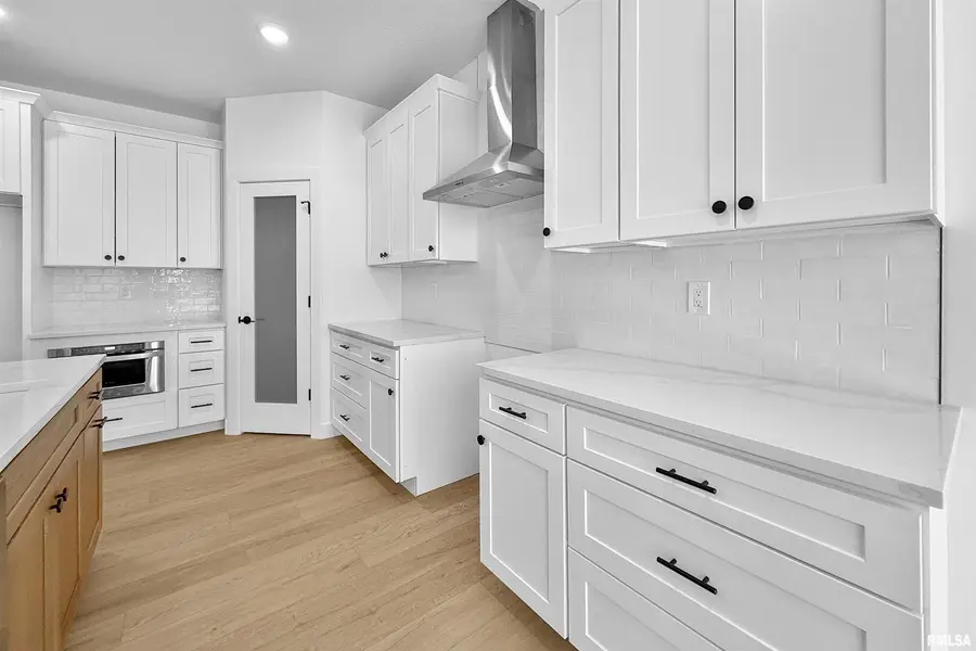 1360 Heights Court, Bettendorf, IA 52722 - Image #3