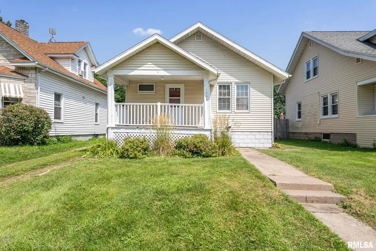 1904 30th Street, Moline, IL 61265 - Image #1