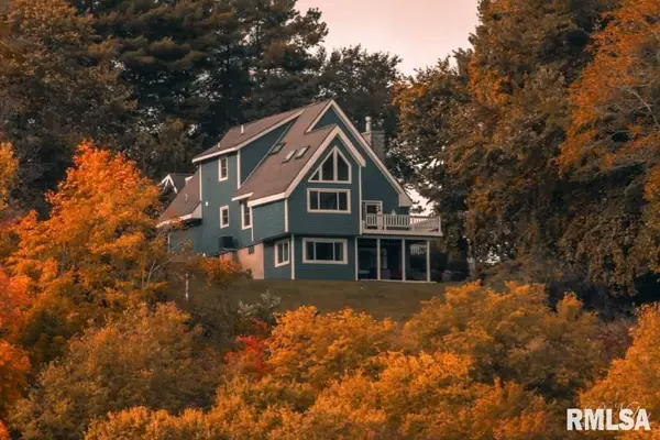 2211 613th Avenue, Sabula, IA 52070-9416