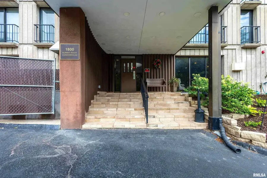 1800 7th Street #8C, East Moline, IL 61244 - Image #2