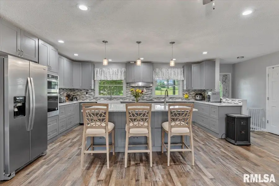 4919 Lorton Avenue, Davenport, IA 52807 - Image #2