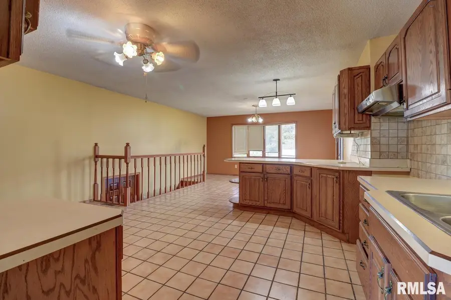 1356 Springdale Drive, Clinton, IA 52732 - Image #3