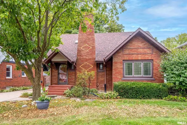 2534 30th Street, Rock Island, IL 61201