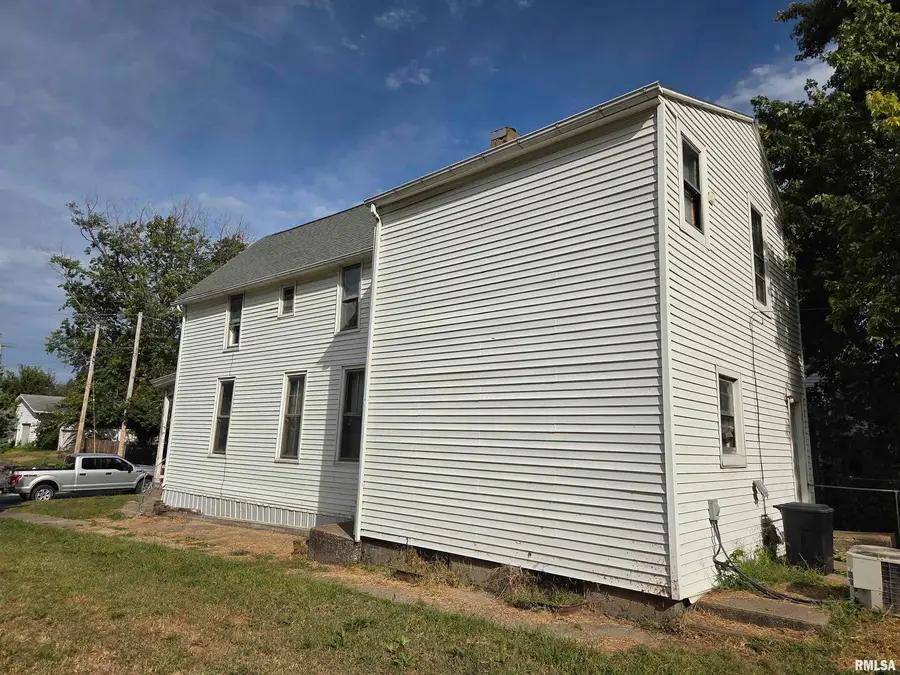 1324 N 9th Street, Quincy, IL 62301 - Image #2