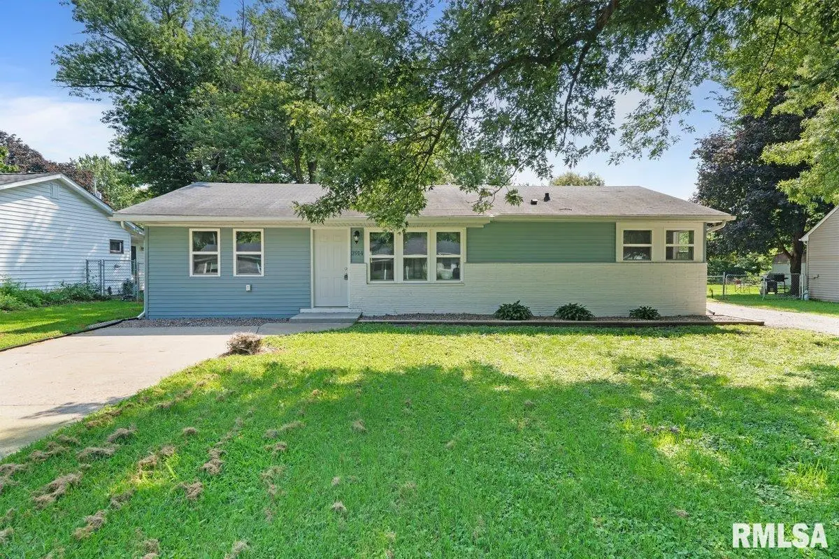 3914 15th Street #B, Moline, IL 61265 - Image #1