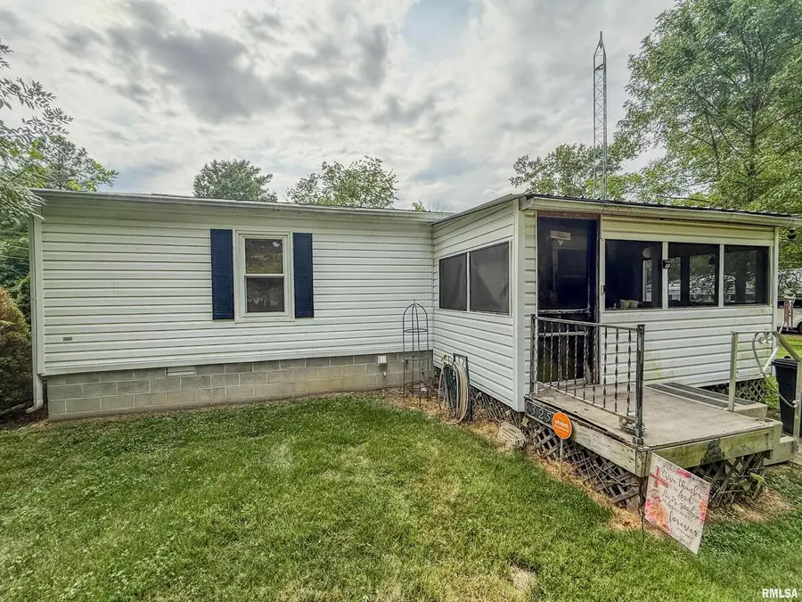 325 E Webster Street, Herrin, IL 62948-3109 - Image #2