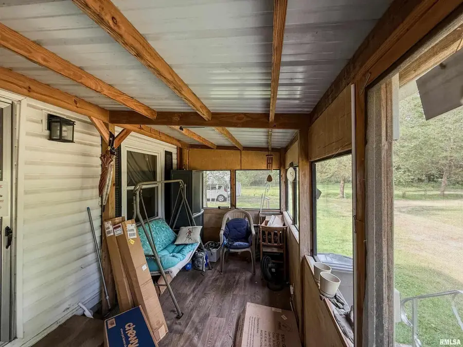 325 E Webster Street, Herrin, IL 62948-3109 - Image #3