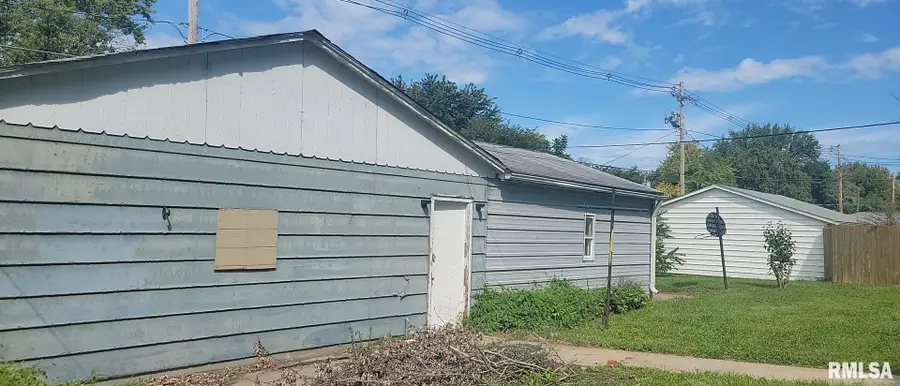 3016 Cleveland Street, Clinton, IA 52732 - Image #3