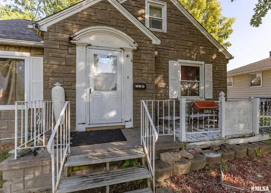 2212 Iowa Avenue, Clinton, IA 52732 - Image #3