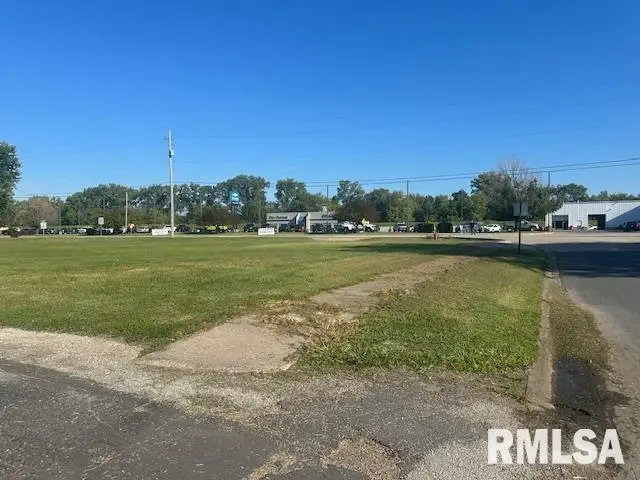 226 E 1st Avenue, Milan, IL 61264 - Image #2