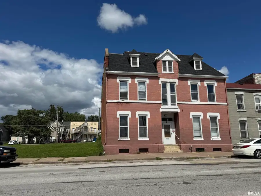 710 W 3rd Street, Davenport, IA 52802 - Image #2