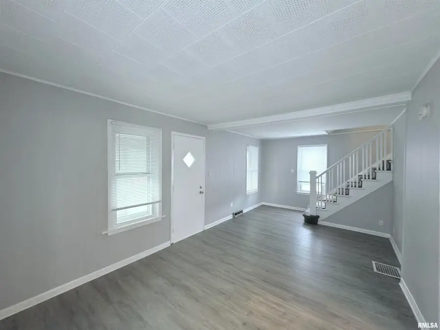 2233 24th Street, Rock Island, IL 61201 - Image #2