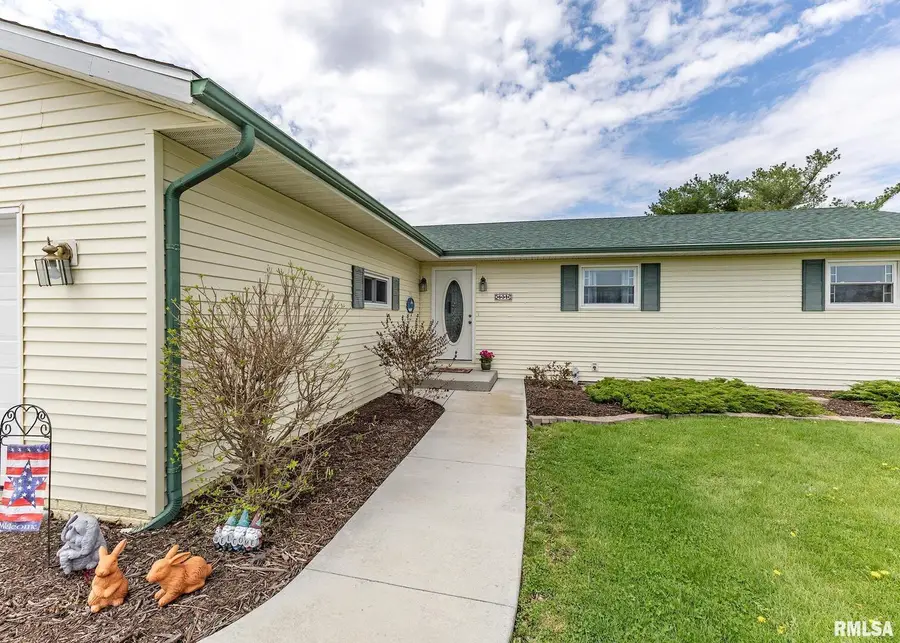 631 Suncrest Drive, Sherrard, IL 61281 - Image #3